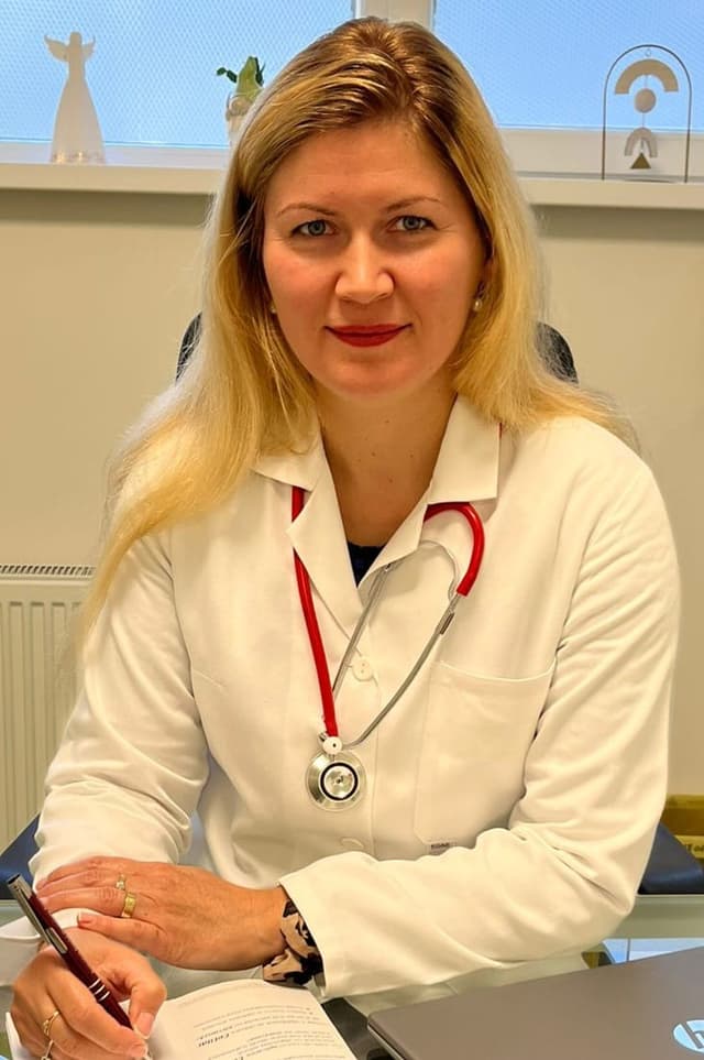 Dr. Zbanga Mirela